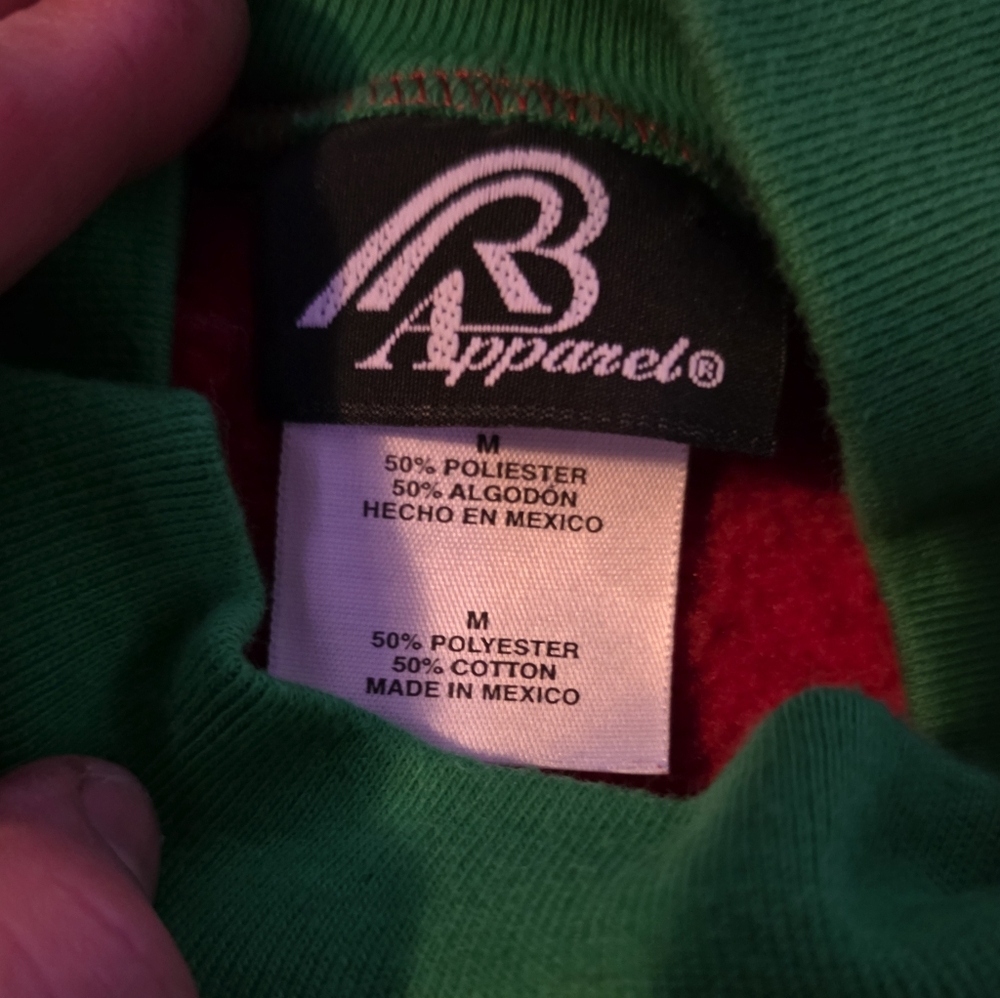 Vintage Christmas Sweater Womens, Embroidered Gingerbread House and Gingerbread - Picture 14 of 15